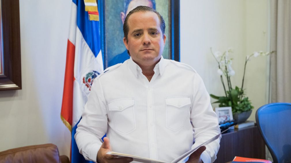 El anuncio fue hecho por el Ministro Administrativo de la Presidencia, José Ignacio Paliza, luego que el Presidente Abinader lo mencionara durante un recorrido por zonas afectadas de la provincia La Altagracia.