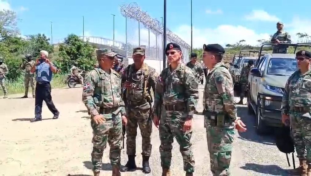 Comandante General del Ejército anuncia llegada de 300 soldados más a Dajabón.