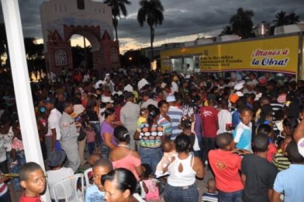 Comedores Económicos distribuyen 10 mil raciones cocidas en San Juan de la Maguana
