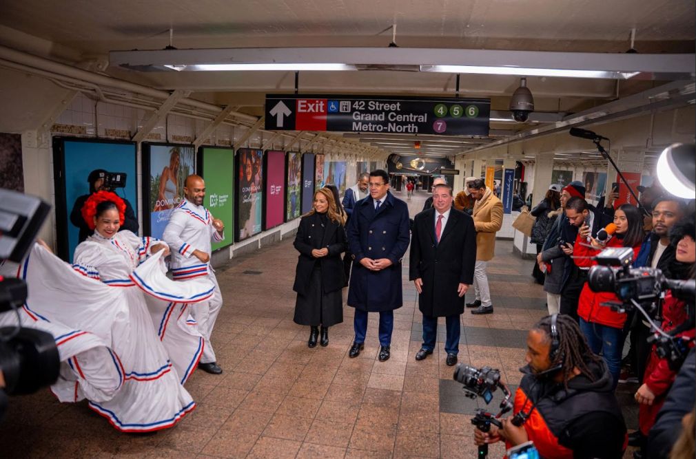 David Collado presente en la presentación en el Grand Central de NY.