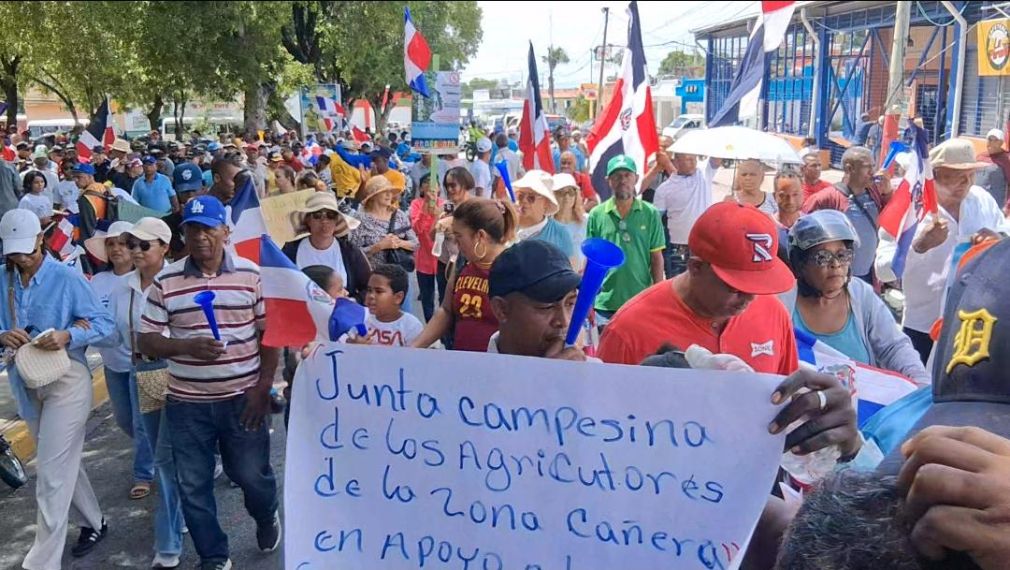 La marcha expresó rechazo a la explotación minera indiscriminada.
