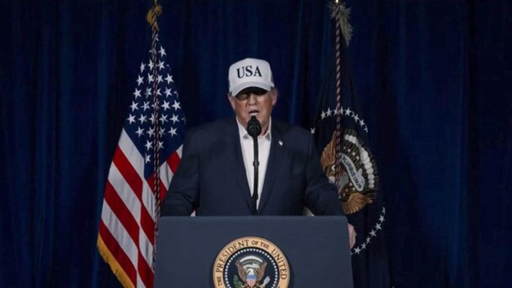 Captura de vídeo extraída de la Cuenta de Truth Social del presidente de EE. UU, Donald Trump, quien anunció una operación militar masiva con el objetivo de aniquilar y destrozar al régimen de los ayatolás en Irán. (EFE/ Cuenta de Truth Social del Presidente de EE. UU.)