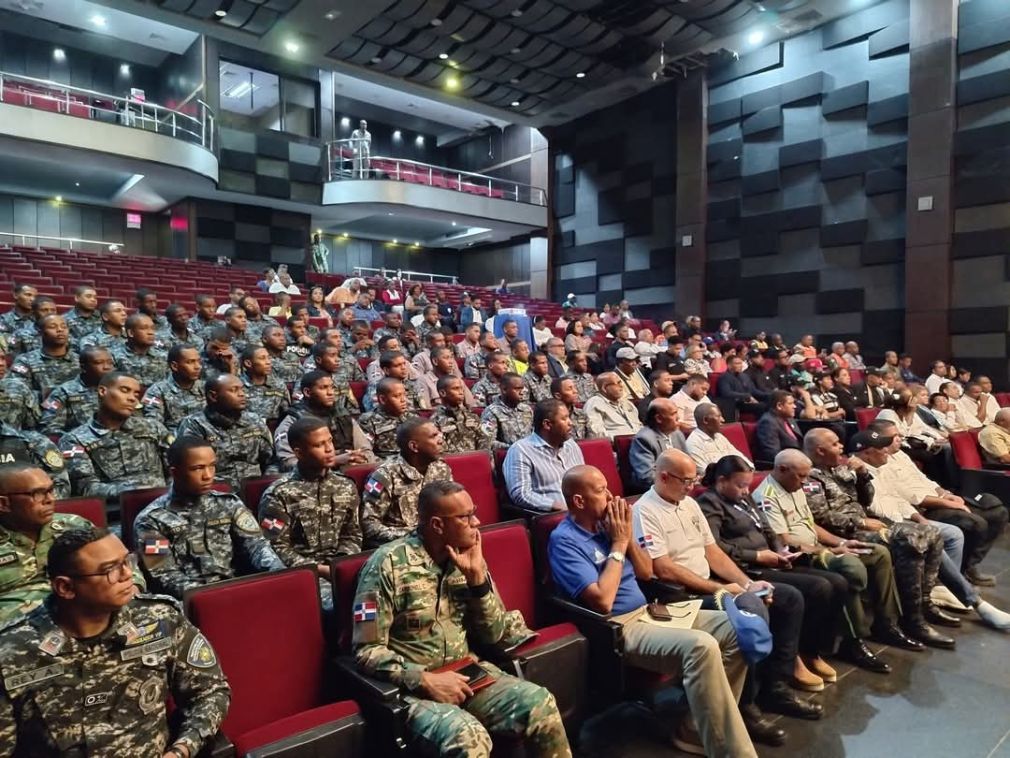 Interior y Policía revela Barahona de 27.2% descendió a 9.2% la tasa de criminalidad e inseguridad ciudadana.