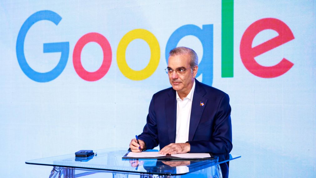 Lo disposición se establece con el objetivo de fortalecer la conectividad internacional y promover el posicionamiento de la República Dominicana como un hub regional de inteligencia artificial.