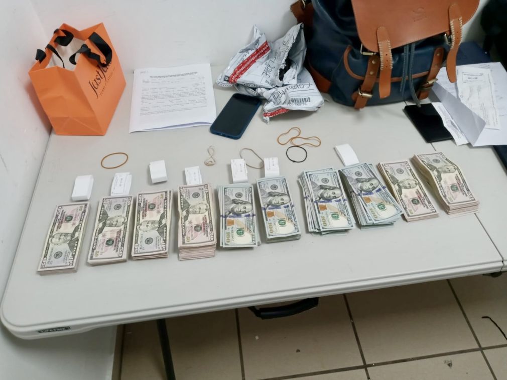  Aduanas retiene más de US$426,400 en divisas no declaradas en menos de tres semanas.