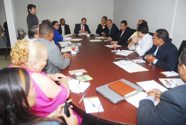 Alcaldes latinoamericanos coordinan congreso de municipios verdes en República Dominicana