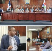 Imparten capacitación en Normas Básicas de Control Interno a departamentos de la Alcaldía de Mao.