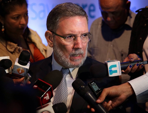 Roberto Rodríguez Marchena, vocero de la Presidencia de la República habló a la prensa para decir el parecer del presidente Danilo Medina sobre la muerte de 11 niños (as) en el Hospital Robert Read Cabral.