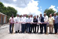 En total, el Ministerio de Energía y Minas, con la DERS como brazo ejecutorio, realizó una inversión de RD$35,475,702.64, beneficiando a más de 1,870 habitantes de comunidades de San José de Ocoa.