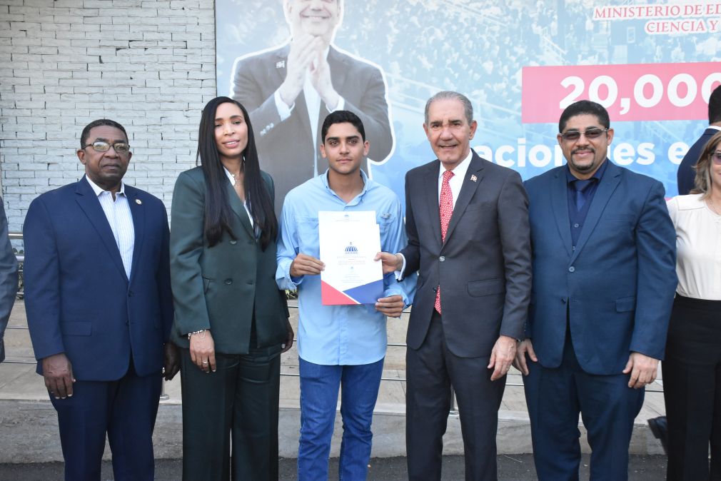 Los profesionales realizarán programas de postgrado que incentivan el desarrollo de la ciencia y la tecnología. 