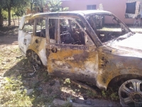 Desaprensivos en el muncipio de Oviedo provocan incendio a vehículo y casa 