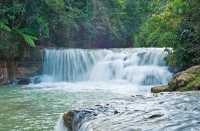 Caidas de agua natural del rio Yanigua en Hato Mayor.