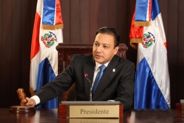 Cámara Diputados publicará Constitución versión Braille