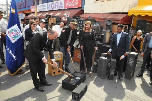 Destruyen equipos de sonido incautados por contaminación sónica