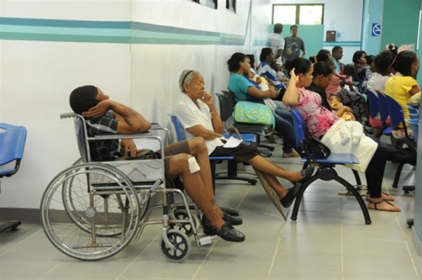 Médicos hospitales del noroeste continúan en huelga: