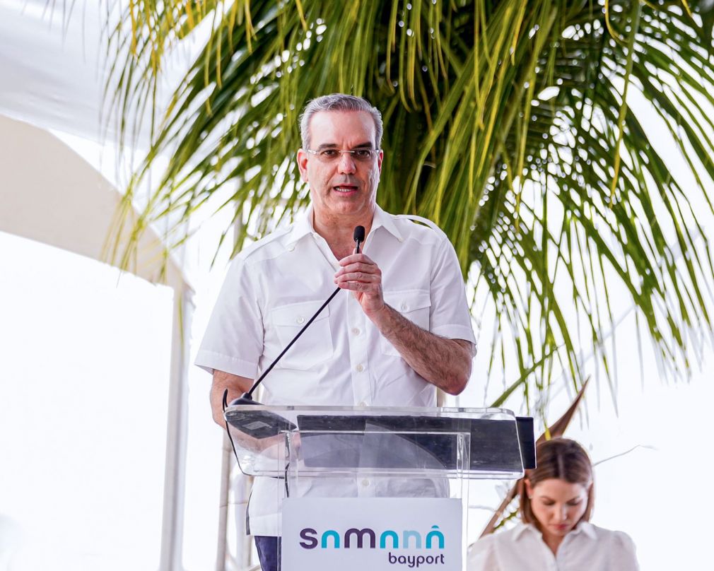 El mandatario habló en el acto de inicio de la construcción de Samaná Bayport, con una inversión de US$22 millones.