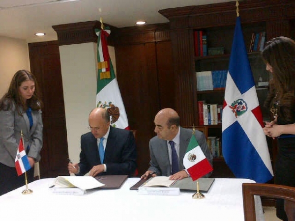 República Dominicana y México firman acuerdo de extradición