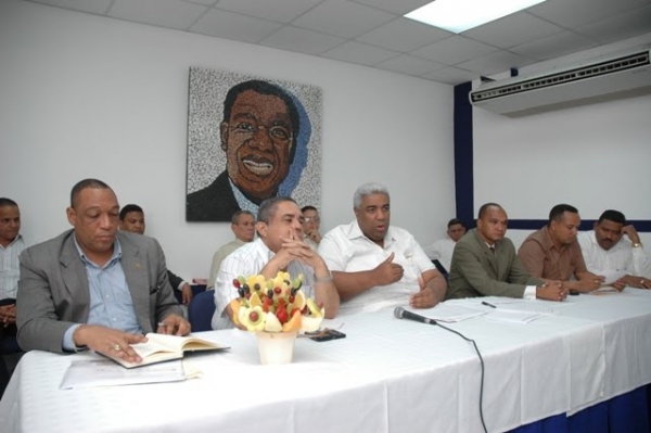 Bloque Institucional Socialdemócrata deja posesionado dirigentes encabezarán frentes de masas