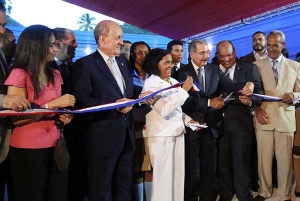 Presidente Medina inaugura politécnicos educativos en Nagua y Samaná: 