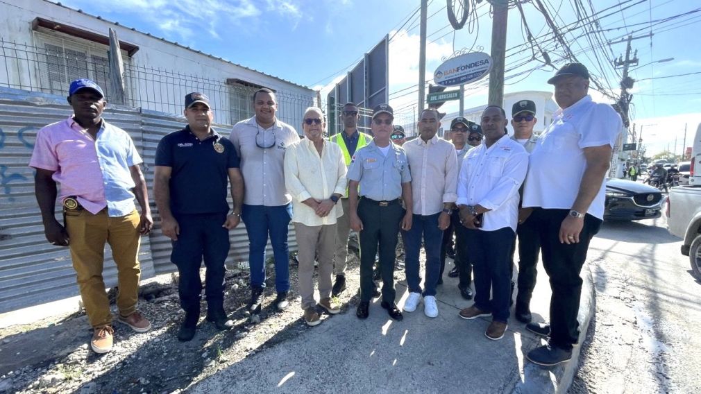 El director de la Digesett encabezó el recorrido junto con autoridades locales, ofrecieron orientación a motociclistas y sostuvieron un encuentro con los empresarios del Grupo Punta Cana.
