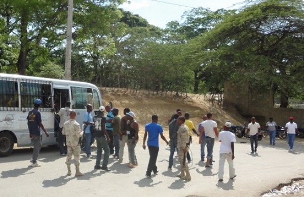 Entidad denuncia deportación de cubanos a Haití