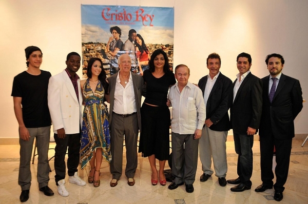 Yasser Michelen Cunillera, James Saintl, Akari Endo, Sergio Gobbi, Leticia Tonos, Elis Pérez,Joan Giacinti, Leo Proaño y Diego Fernández.
