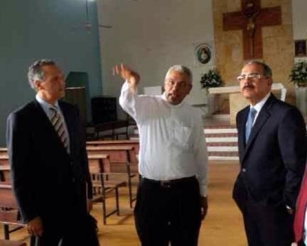 Medina realiza visita sorpresa a Los Guaricanos