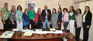 Atletas de Venezuela Puerto Rico Cuba y otros paises vienen a festival de mujer