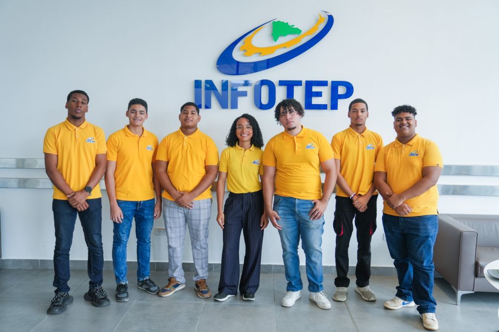 Los jóvenes fueron formados en distintos centros del Infotep, alzándose entre 30 competidores en trece áreas de habilidades que abarcan desde la electrónica y la ciberseguridad, hasta la cocina, pastelería y el diseño web.