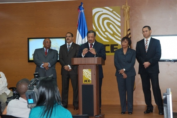 Pleno de JCE autoriza otorgar acta de nacimiento a Juliana Dequis Pierre