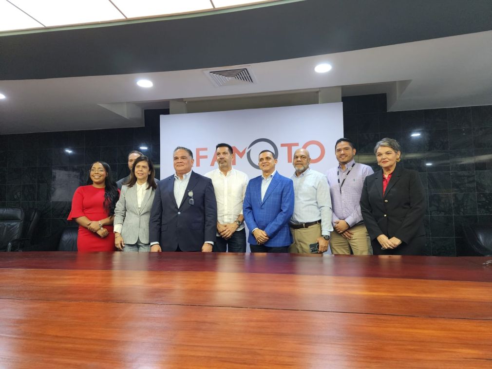 Un estudio reveló que el 89.5% del gasto en transporte de los dominicanos proviene de los sectores más populares de la economía, lo que demuestra la importancia de los motoconchistas, quienes transportan a más de 1.6 millones de pasajeros diariamente.