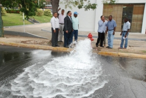 CAASD anuncia plan para instalar 100 hidrantes en el Distrito Nacional y la provincia Santo Domingo