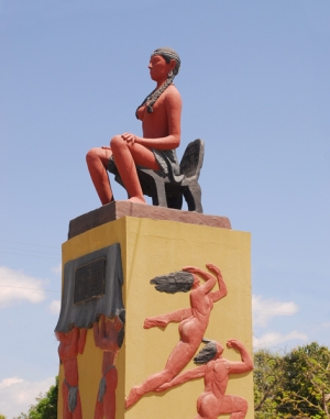 Estatua de Anacaona en el pueblo de San Juan de la Maguana.