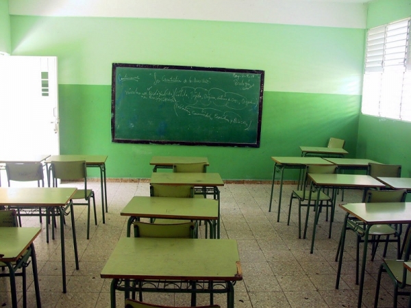 Profesores acatan llamado a paro por 48 horas