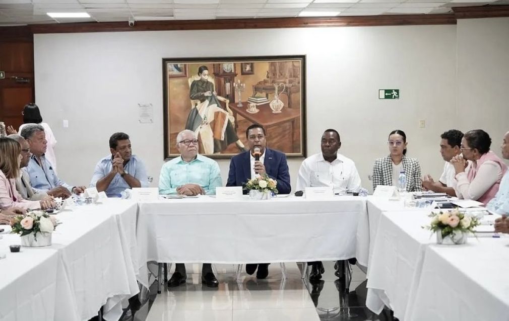 Liga Municipal y Fedodim inician inducción a nuevos directores municipales región Ozama.