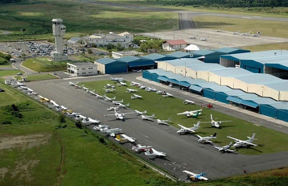 El presidente de la JAC, José Marte Piantini, sostuvo que este es un gran paso para la aviación civil dominicana y saludó el compromiso tanto de los ejecutivos de la aerolínea como el trabajo sistemático de la DGAPP y el Fideicomiso Pro-Pedernales para la consecución del inicio de estos vuelos.