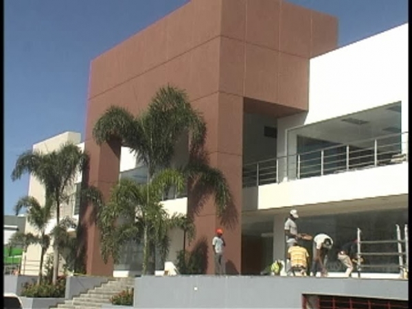 Plaza comercial San Juan