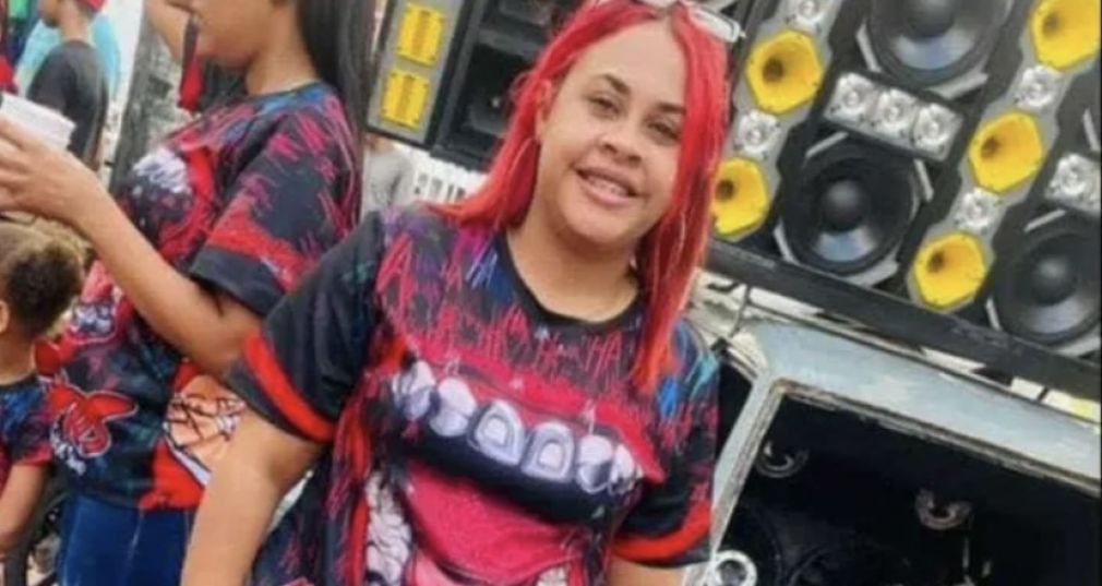 Sara Raciel Ortiz, quien fue identificada como la persona que agredió con arma blanca a un participante en el carnaval. 