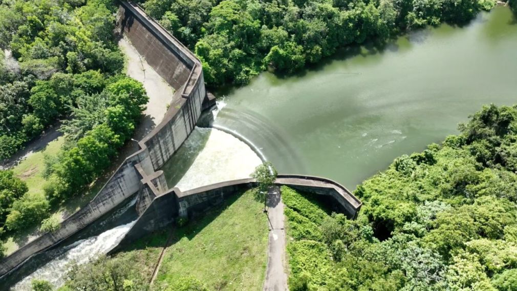 El Indrhi informó que el sistema de presas recibió 74 millones de metros cúbicos de agua por la vaguada presente en el país.