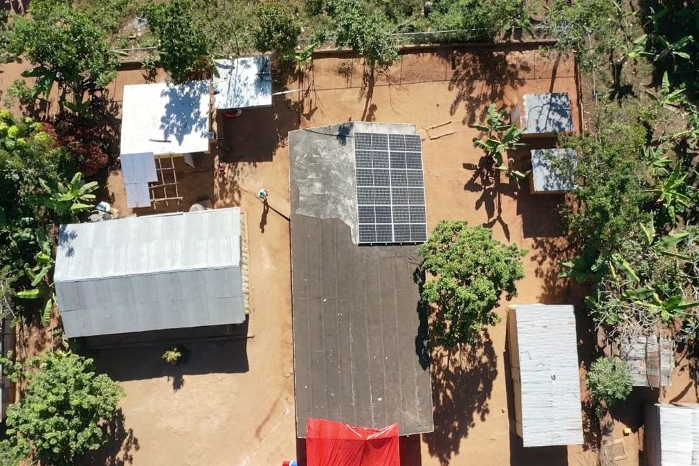 Es primera vez en la historia de La Laguna y de Rosa La Piedra, que ambas comunidades tendrán energía eléctrica gracias a las instalaciones de los paneles en las dos escuelas.