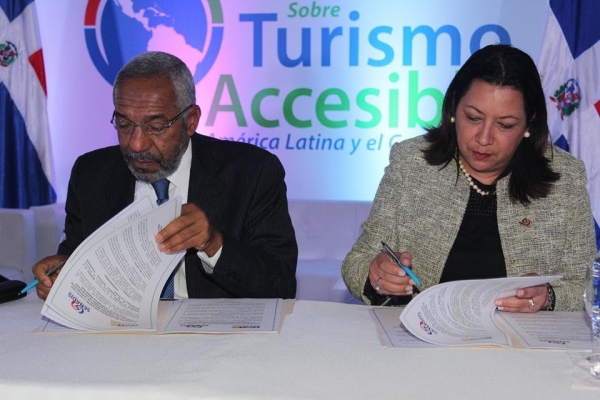 Conadis y Senadis firman convenio de cooperación internacional por un Turismo Accesible: 