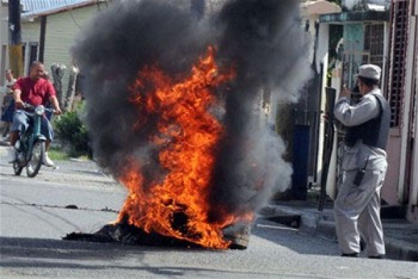Matan joven en protestas contra apagones Pimentel