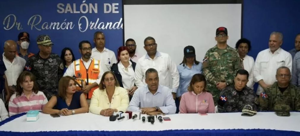 Joel Santos fue enviado por el presidente Luis Abinader junto a una comisión hacia San Cristóbal.