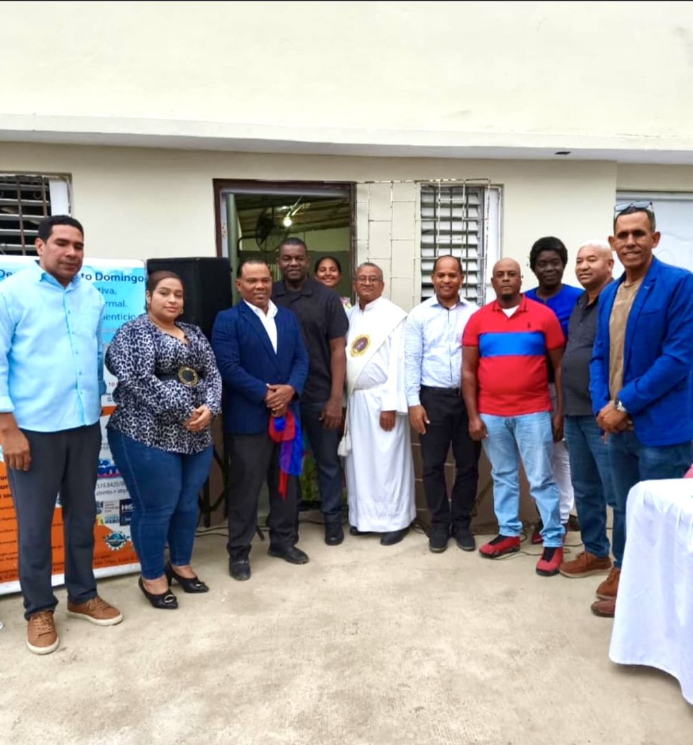El Centro de Desarrollo de Santo Domingo &amp; República Dominicana está ubicado en la calle Proyecto, esquina calle P, en el sector Los Mameyes. 