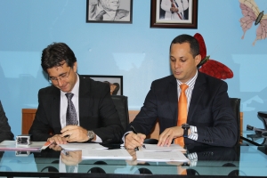 Educa firma acuerdo con el Ministerio de la Juventud en la firma Jorge Minalla y Darwin Caraballo