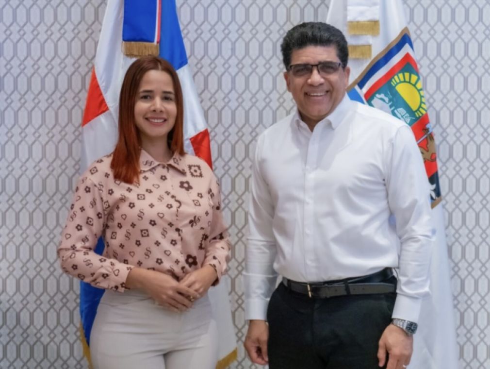 Wendy Cepeda, alcaldesa del distrito municipal de San Luis y Dío Astacio, alcalde de Santo Domingo Este.