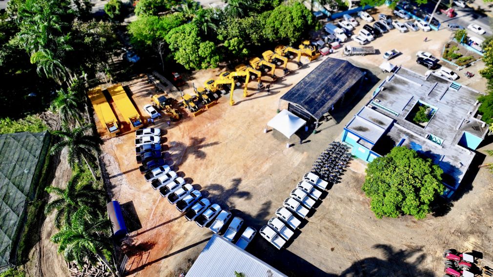 Indrhi entregó la segunda etapa de la cañada Grande, inauguró la sede Regional Cibao Nordeste y puso en servicio la flotilla de equipos para apoyo al sector agropecuario.