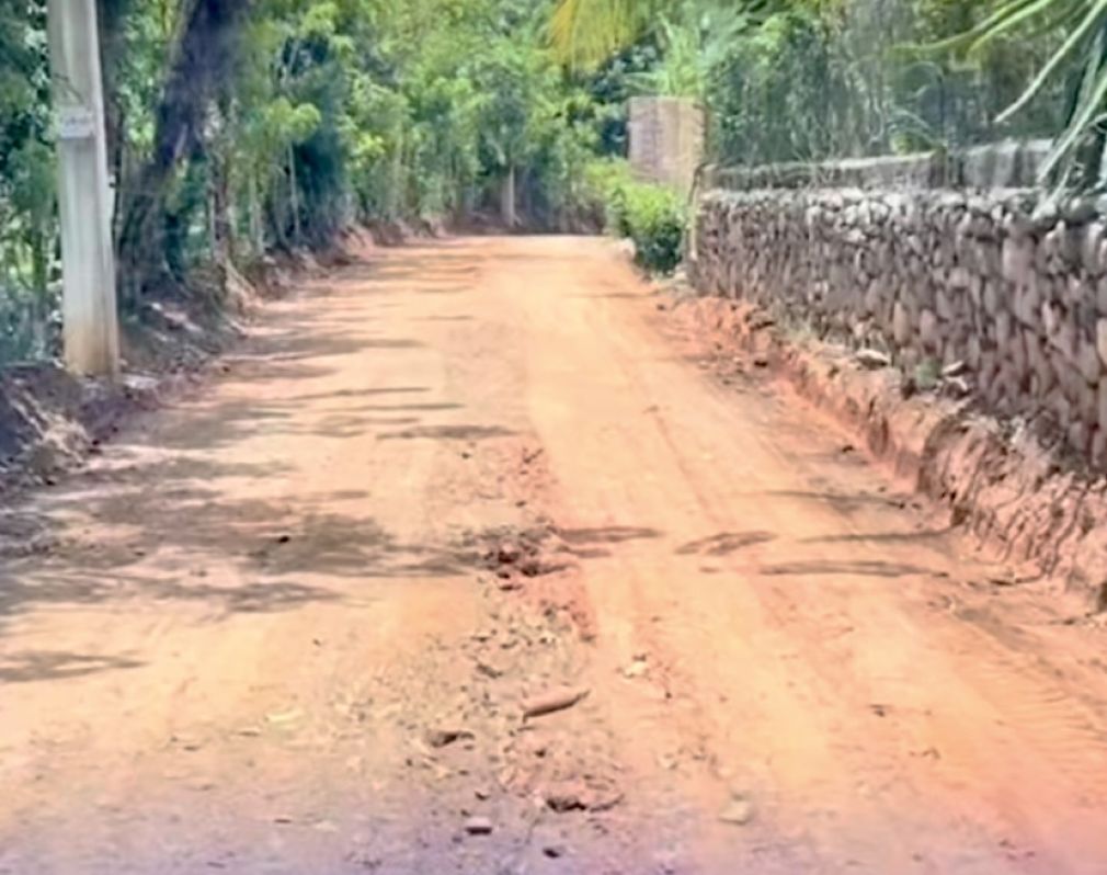 Inician trabajos de acondicionamiento de caminos vecinales en Buena Vista.