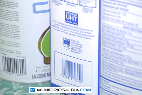Actualmente los envases de leche no le informan a los consumidores en sus etiquetas si son fórmulas lácteas, leche rehidratada, leche entera o leche descremada.