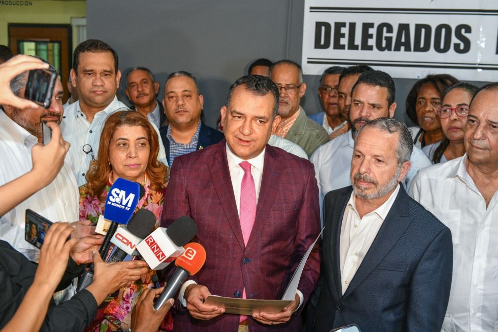 El acto de inicio fue encabezado por el presidente de la JCE, Román Andrés Jáquez Liranzo.
